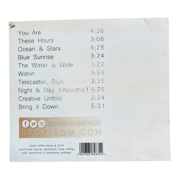 Saskia Griffiths-Moore Ocean Of Stars SIGNED CD 2019 UK Import Folk Acoustic VG+ - Picture 4 of 4